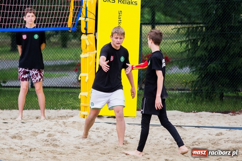 Zdjęcie w galerii na portalu naszraciborz.pl: Turniej Piłki Plażowej o Puchar  Dyrektora Szkoły Podstawowej nr 18 wiadomości z regionu