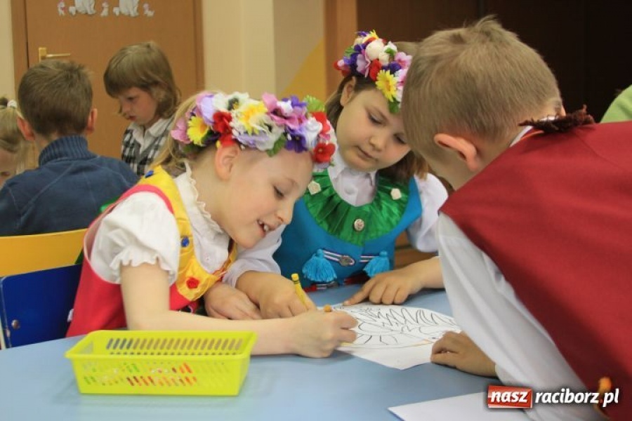Zdjęcie w galerii na portalu naszraciborz.pl: Przedszkolaki o Raciborzu wiadomości z regionu