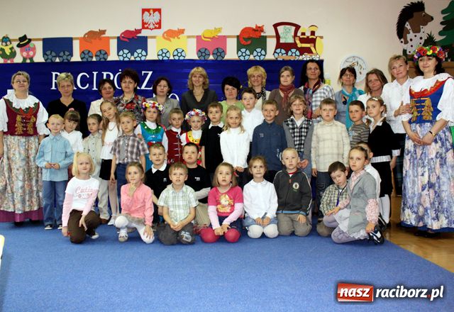 Zdjęcie w galerii na portalu naszraciborz.pl: Przedszkolaki o Raciborzu wiadomości z regionu