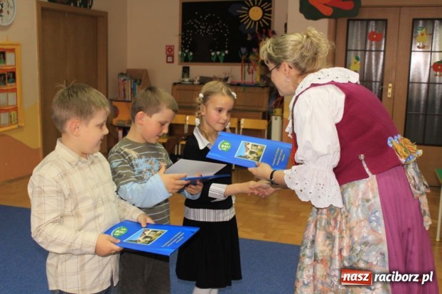 Zdjęcie w galerii na portalu naszraciborz.pl: Przedszkolaki o Raciborzu wiadomości z regionu