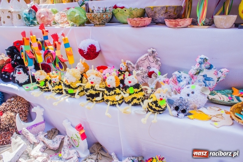 Zdjęcie w galerii na portalu naszraciborz.pl: Na Placu Dominikańskim ruszył jarmark św. Marcelego wiadomości z regionu