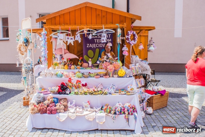 Zdjęcie w galerii na portalu naszraciborz.pl: Na Placu Dominikańskim ruszył jarmark św. Marcelego wiadomości z regionu