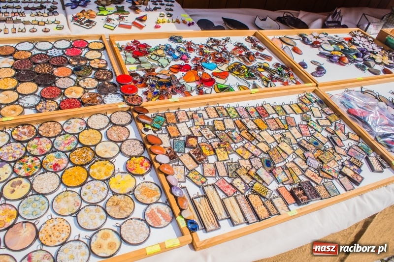 Zdjęcie w galerii na portalu naszraciborz.pl: Na Placu Dominikańskim ruszył jarmark św. Marcelego wiadomości z regionu