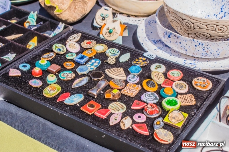 Zdjęcie w galerii na portalu naszraciborz.pl: Na Placu Dominikańskim ruszył jarmark św. Marcelego wiadomości z regionu