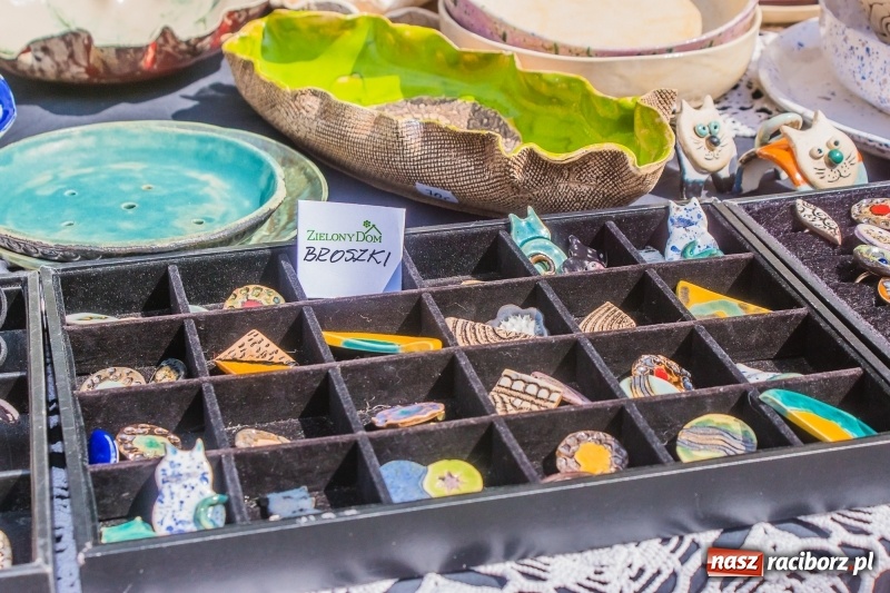 Zdjęcie w galerii na portalu naszraciborz.pl: Na Placu Dominikańskim ruszył jarmark św. Marcelego wiadomości z regionu