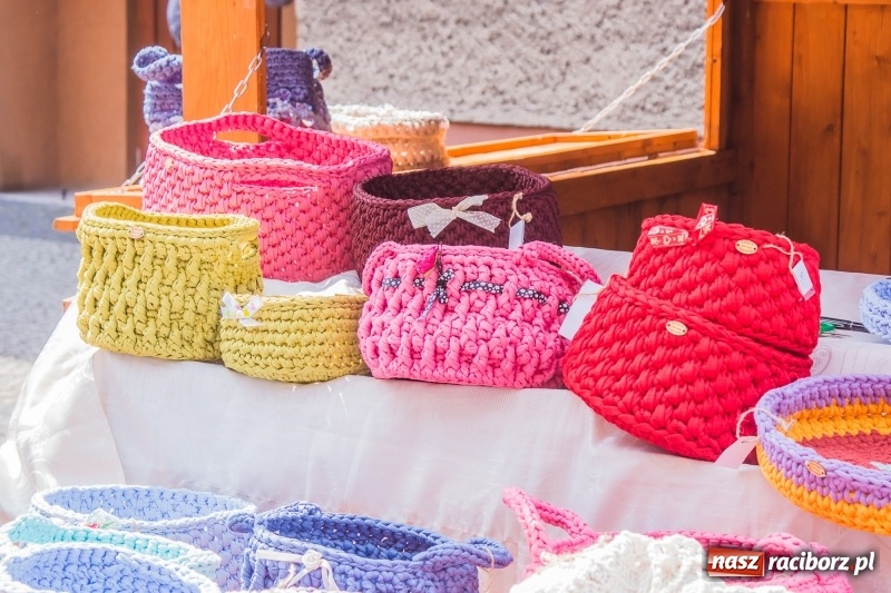 Zdjęcie w galerii na portalu naszraciborz.pl: Na Placu Dominikańskim ruszył jarmark św. Marcelego wiadomości z regionu