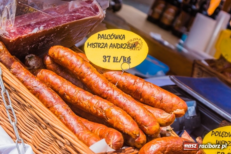 Zdjęcie w galerii na portalu naszraciborz.pl: Na Placu Dominikańskim ruszył jarmark św. Marcelego wiadomości z regionu