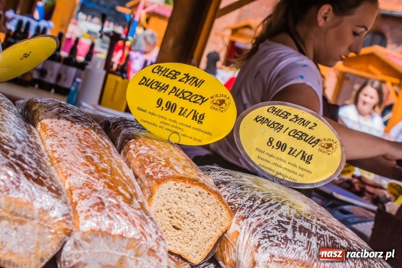 Zdjęcie w galerii na portalu naszraciborz.pl: Na Placu Dominikańskim ruszył jarmark św. Marcelego wiadomości z regionu