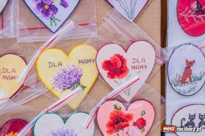 Zdjęcie w galerii na portalu naszraciborz.pl: Na Placu Dominikańskim ruszył jarmark św. Marcelego wiadomości z regionu