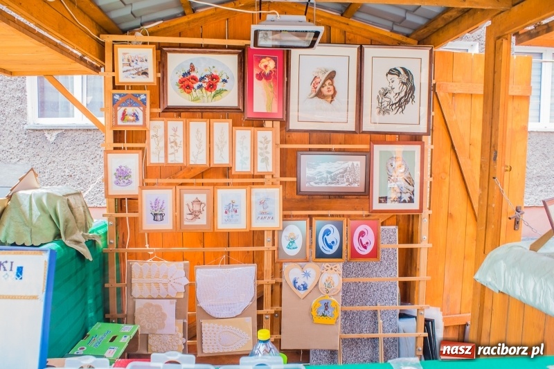 Zdjęcie w galerii na portalu naszraciborz.pl: Na Placu Dominikańskim ruszył jarmark św. Marcelego wiadomości z regionu