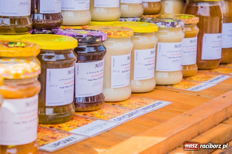 Zdjęcie w galerii na portalu naszraciborz.pl: Na Placu Dominikańskim ruszył jarmark św. Marcelego wiadomości z regionu