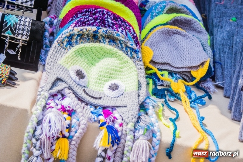 Zdjęcie w galerii na portalu naszraciborz.pl: Na Placu Dominikańskim ruszył jarmark św. Marcelego wiadomości z regionu