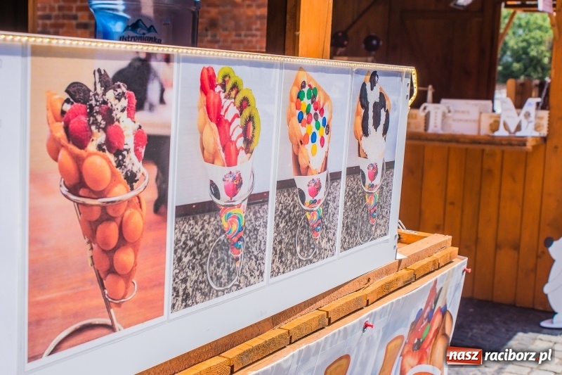 Zdjęcie w galerii na portalu naszraciborz.pl: Na Placu Dominikańskim ruszył jarmark św. Marcelego wiadomości z regionu