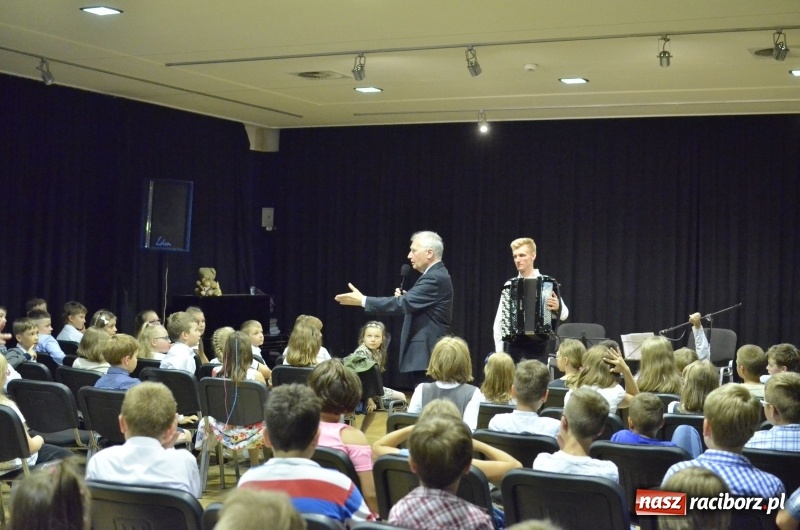Zdjęcie w galerii na portalu naszraciborz.pl: Pół tysiąca dzieci na raciborskich koncertach  wiadomości z regionu
