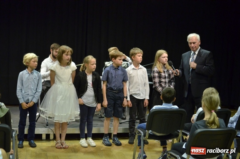 Zdjęcie w galerii na portalu naszraciborz.pl: Pół tysiąca dzieci na raciborskich koncertach  wiadomości z regionu