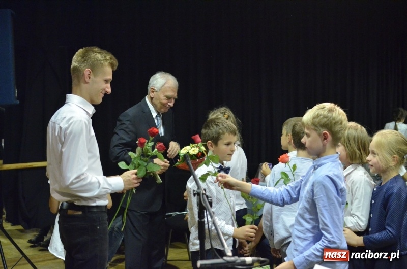 Zdjęcie w galerii na portalu naszraciborz.pl: Pół tysiąca dzieci na raciborskich koncertach  wiadomości z regionu