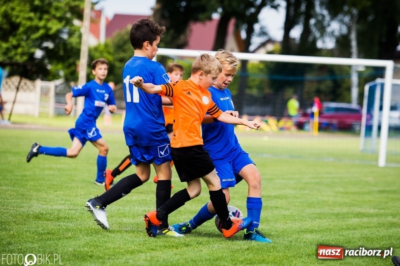 Zdjęcie w galerii na portalu naszraciborz.pl: Międzynarodowy Turniej Piłkarski o Puchar Wójta Gminy Krzyżanowice wiadomości z regionu