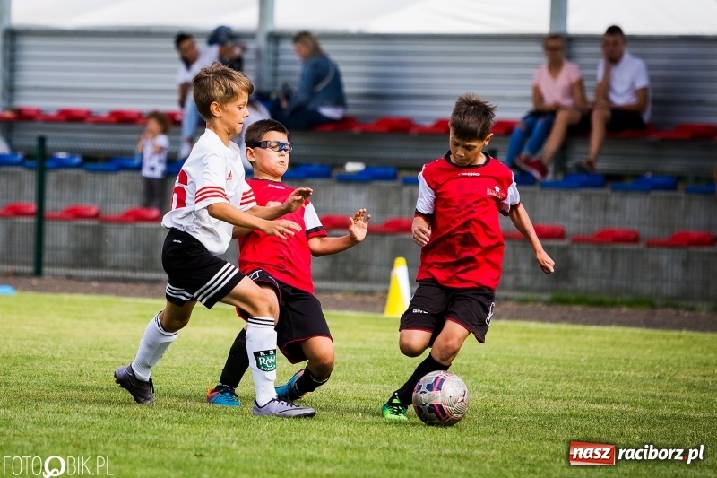 Zdjęcie w galerii na portalu naszraciborz.pl: Międzynarodowy Turniej Piłkarski o Puchar Wójta Gminy Krzyżanowice wiadomości z regionu