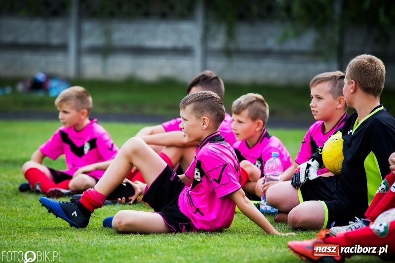 Zdjęcie w galerii na portalu naszraciborz.pl: Międzynarodowy Turniej Piłkarski o Puchar Wójta Gminy Krzyżanowice wiadomości z regionu