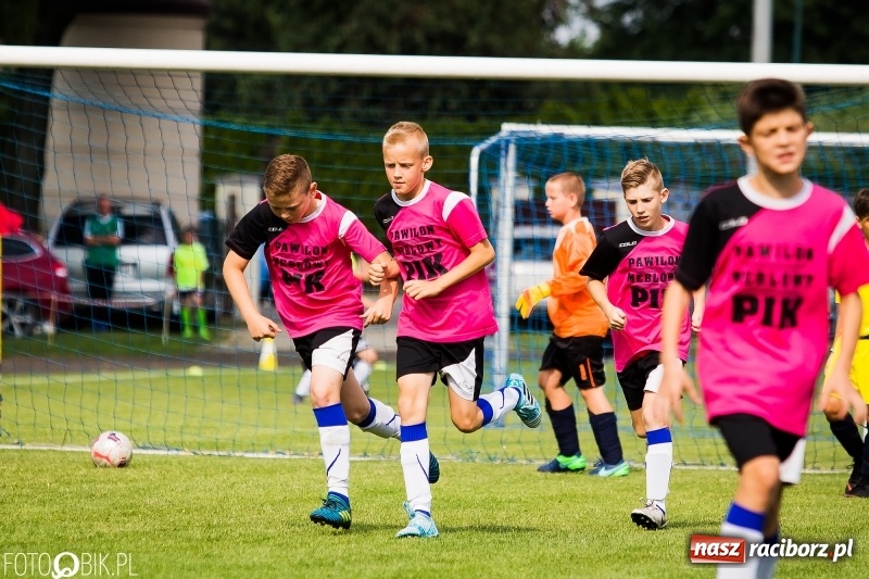 Zdjęcie w galerii na portalu naszraciborz.pl: Międzynarodowy Turniej Piłkarski o Puchar Wójta Gminy Krzyżanowice wiadomości z regionu