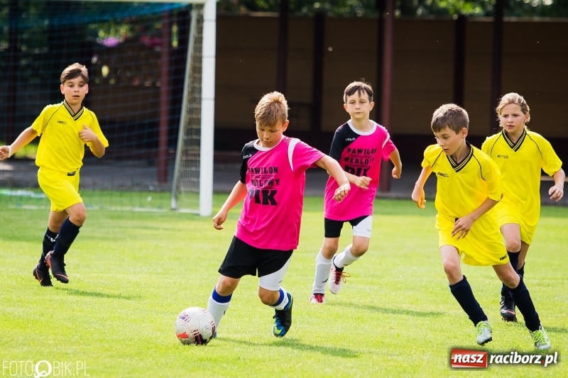 Zdjęcie w galerii na portalu naszraciborz.pl: Międzynarodowy Turniej Piłkarski o Puchar Wójta Gminy Krzyżanowice wiadomości z regionu