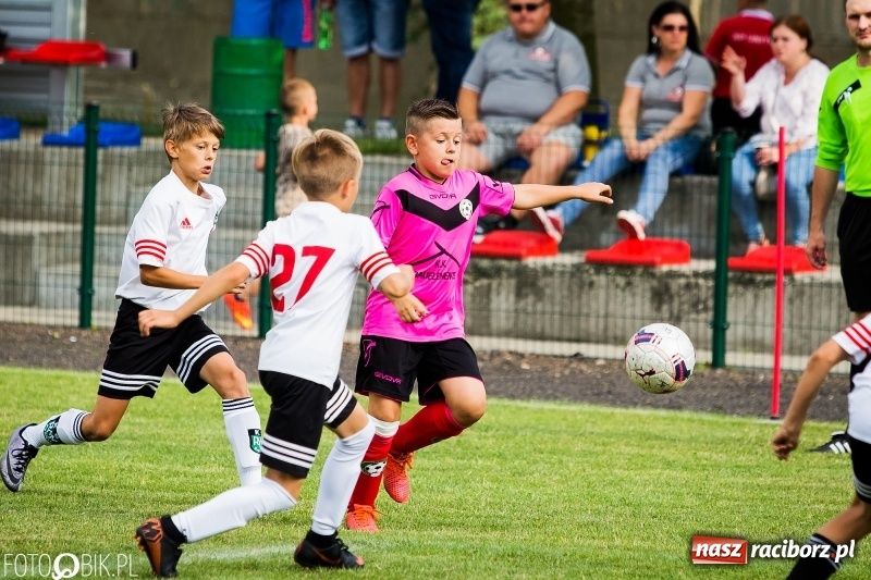 Zdjęcie w galerii na portalu naszraciborz.pl: Międzynarodowy Turniej Piłkarski o Puchar Wójta Gminy Krzyżanowice wiadomości z regionu