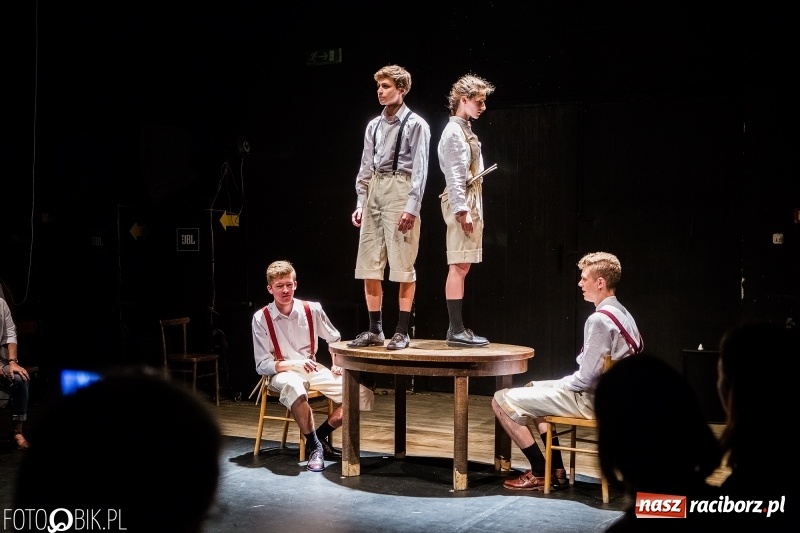 Zdjęcie w galerii na portalu naszraciborz.pl: Blaszany Bębenek - premiera spektaklu teatru Tetraedr wiadomości z regionu