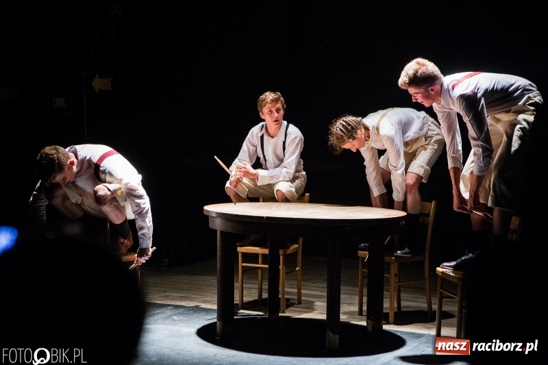 Zdjęcie w galerii na portalu naszraciborz.pl: Blaszany Bębenek - premiera spektaklu teatru Tetraedr wiadomości z regionu