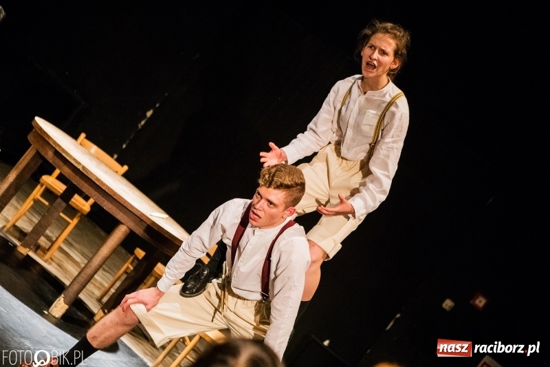 Zdjęcie w galerii na portalu naszraciborz.pl: Blaszany Bębenek - premiera spektaklu teatru Tetraedr wiadomości z regionu