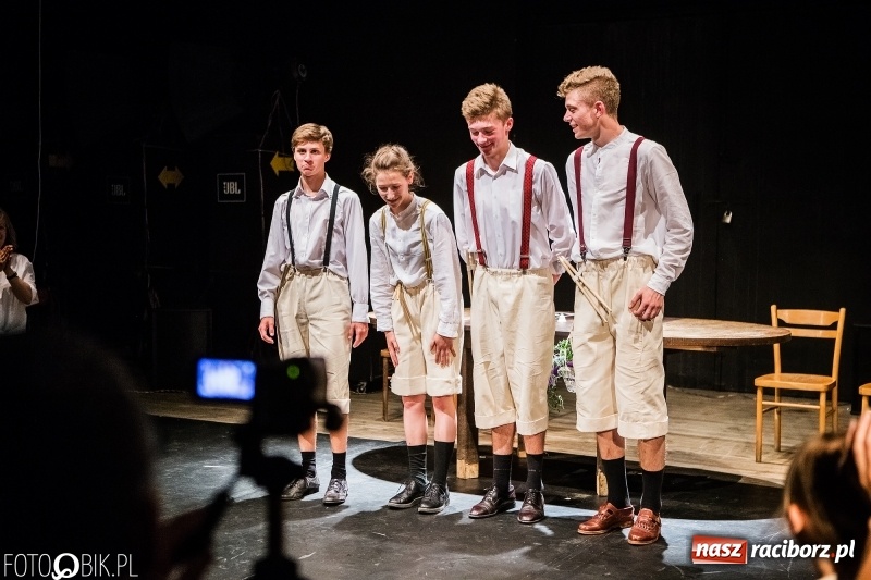 Zdjęcie w galerii na portalu naszraciborz.pl: Blaszany Bębenek - premiera spektaklu teatru Tetraedr wiadomości z regionu