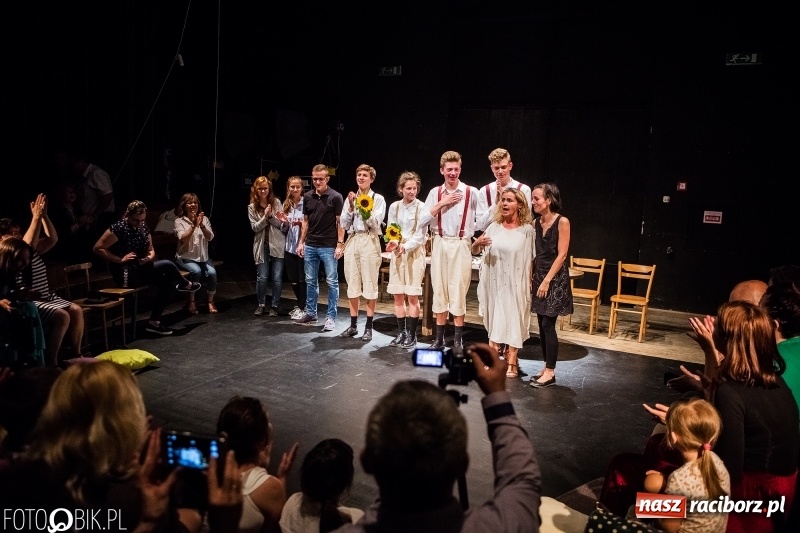 Zdjęcie w galerii na portalu naszraciborz.pl: Blaszany Bębenek - premiera spektaklu teatru Tetraedr wiadomości z regionu