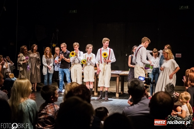 Zdjęcie w galerii na portalu naszraciborz.pl: Blaszany Bębenek - premiera spektaklu teatru Tetraedr wiadomości z regionu