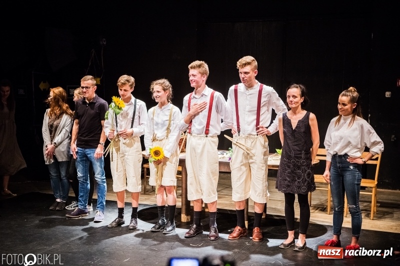 Zdjęcie w galerii na portalu naszraciborz.pl: Blaszany Bębenek - premiera spektaklu teatru Tetraedr wiadomości z regionu