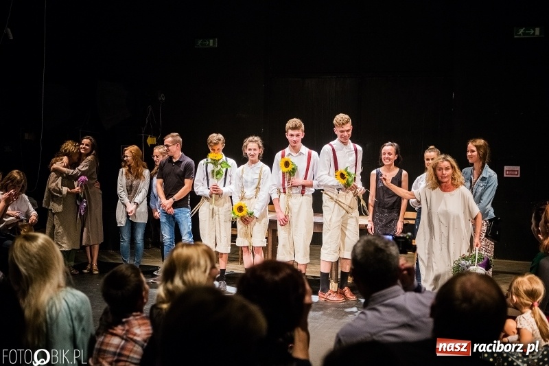 Zdjęcie w galerii na portalu naszraciborz.pl: Blaszany Bębenek - premiera spektaklu teatru Tetraedr wiadomości z regionu