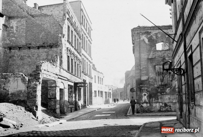 Zdjęcie w galerii na portalu naszraciborz.pl: Rosjanie w Raciborzu. Miasto było systematycznie obracane w perzynę wiadomości z regionu