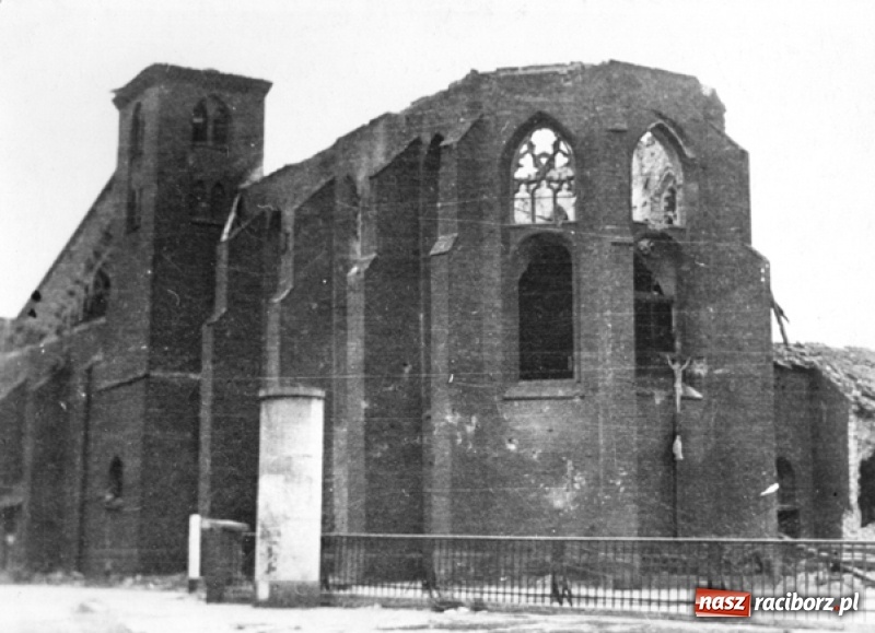 Zdjęcie w galerii na portalu naszraciborz.pl: Rosjanie w Raciborzu. Miasto było systematycznie obracane w perzynę wiadomości z regionu