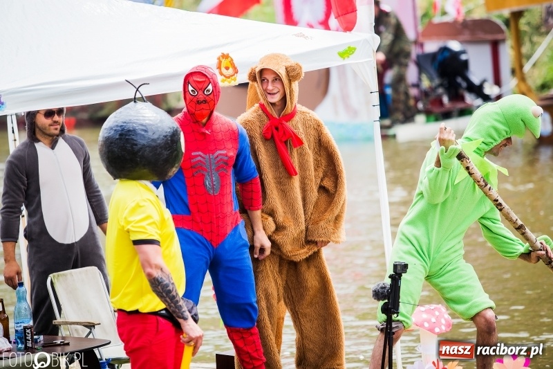 Zdjęcie w galerii na portalu naszraciborz.pl: Marszałek Józef Piłsudski i jego zaginiony legion na biało-czerwonym Pływadle 2018  wiadomości z regionu