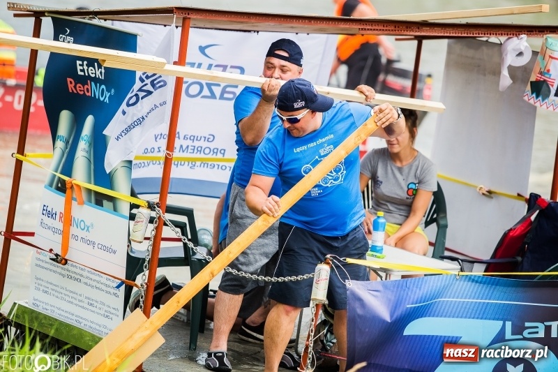 Zdjęcie w galerii na portalu naszraciborz.pl: Marszałek Józef Piłsudski i jego zaginiony legion na biało-czerwonym Pływadle 2018  wiadomości z regionu