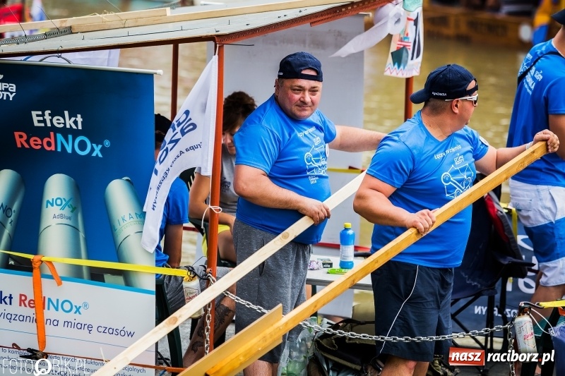 Zdjęcie w galerii na portalu naszraciborz.pl: Marszałek Józef Piłsudski i jego zaginiony legion na biało-czerwonym Pływadle 2018  wiadomości z regionu