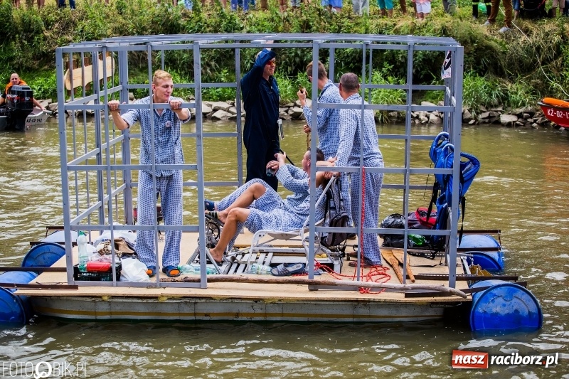 Zdjęcie w galerii na portalu naszraciborz.pl: Marszałek Józef Piłsudski i jego zaginiony legion na biało-czerwonym Pływadle 2018  wiadomości z regionu