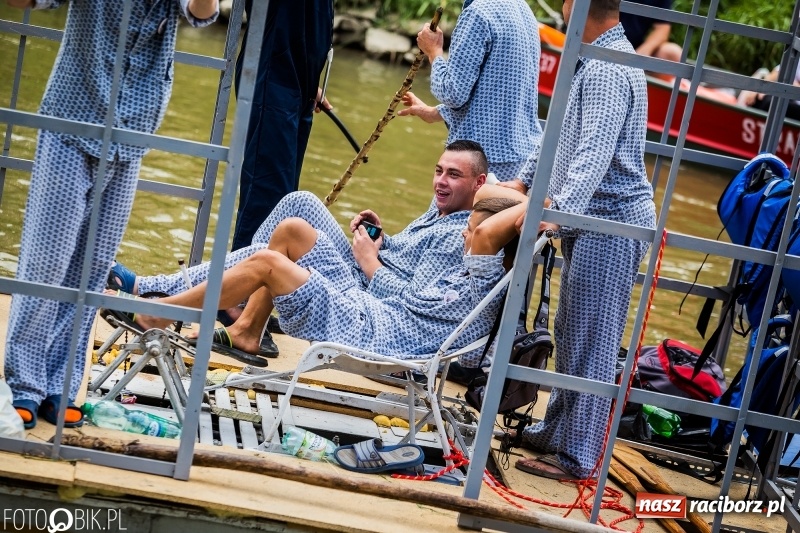 Zdjęcie w galerii na portalu naszraciborz.pl: Marszałek Józef Piłsudski i jego zaginiony legion na biało-czerwonym Pływadle 2018  wiadomości z regionu