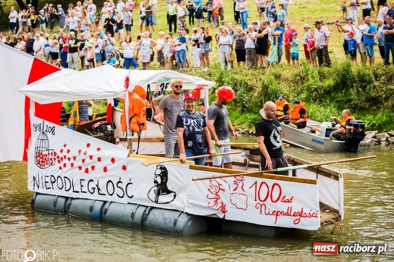Zdjęcie w galerii na portalu naszraciborz.pl: Marszałek Józef Piłsudski i jego zaginiony legion na biało-czerwonym Pływadle 2018  wiadomości z regionu