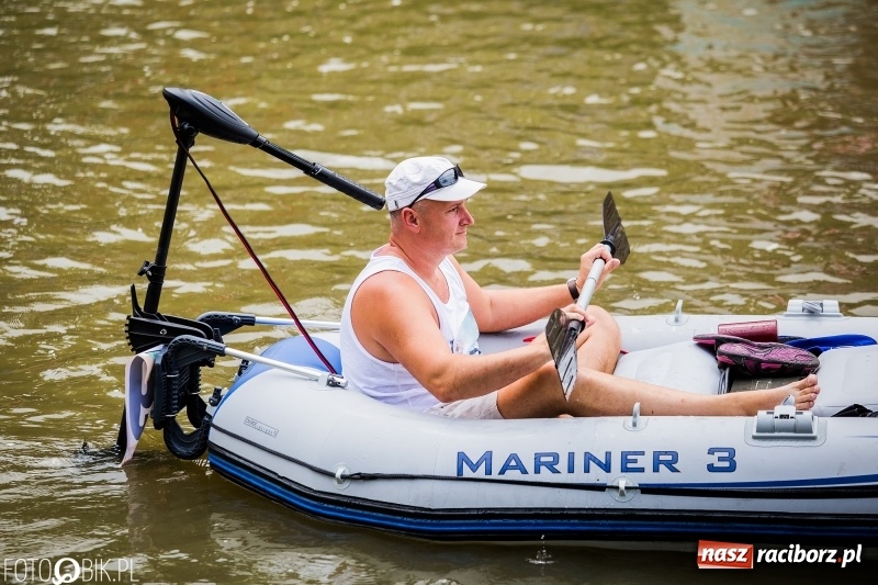 Zdjęcie w galerii na portalu naszraciborz.pl: Marszałek Józef Piłsudski i jego zaginiony legion na biało-czerwonym Pływadle 2018  wiadomości z regionu