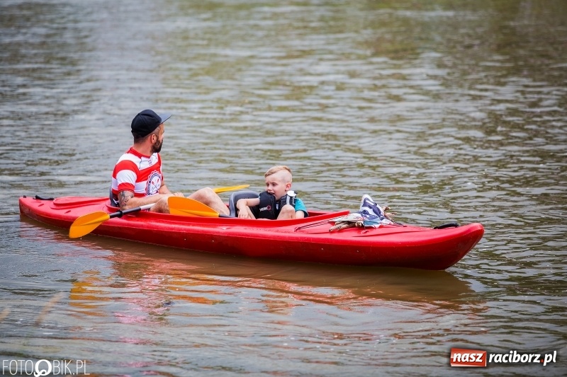 Zdjęcie w galerii na portalu naszraciborz.pl: Marszałek Józef Piłsudski i jego zaginiony legion na biało-czerwonym Pływadle 2018  wiadomości z regionu