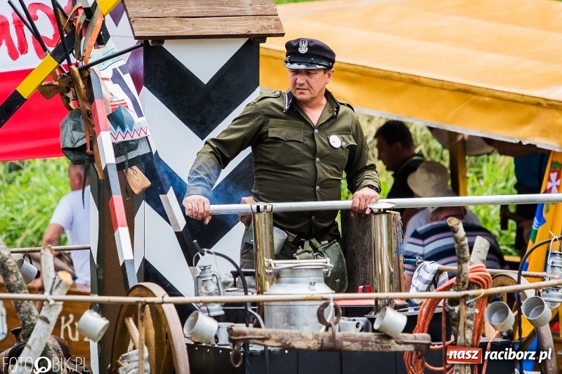 Zdjęcie w galerii na portalu naszraciborz.pl: Marszałek Józef Piłsudski i jego zaginiony legion na biało-czerwonym Pływadle 2018  wiadomości z regionu