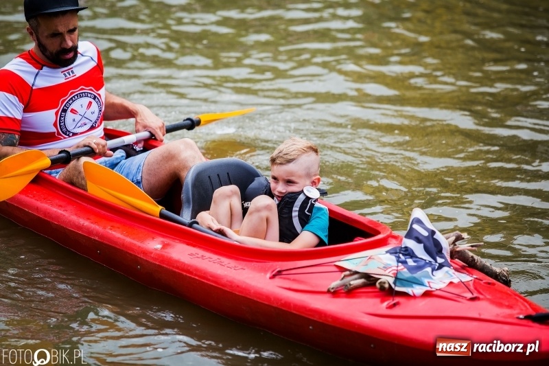 Zdjęcie w galerii na portalu naszraciborz.pl: Marszałek Józef Piłsudski i jego zaginiony legion na biało-czerwonym Pływadle 2018  wiadomości z regionu