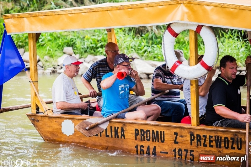 Zdjęcie w galerii na portalu naszraciborz.pl: Marszałek Józef Piłsudski i jego zaginiony legion na biało-czerwonym Pływadle 2018  wiadomości z regionu
