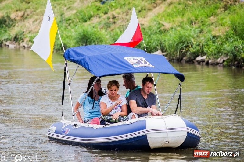 Zdjęcie w galerii na portalu naszraciborz.pl: Marszałek Józef Piłsudski i jego zaginiony legion na biało-czerwonym Pływadle 2018  wiadomości z regionu