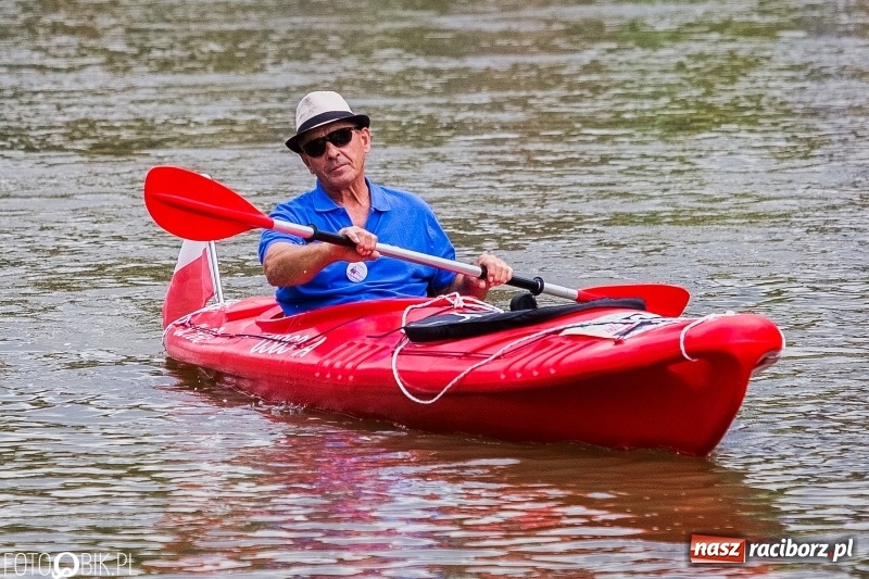 Zdjęcie w galerii na portalu naszraciborz.pl: Marszałek Józef Piłsudski i jego zaginiony legion na biało-czerwonym Pływadle 2018  wiadomości z regionu
