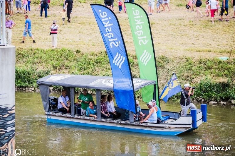 Zdjęcie w galerii na portalu naszraciborz.pl: Marszałek Józef Piłsudski i jego zaginiony legion na biało-czerwonym Pływadle 2018  wiadomości z regionu